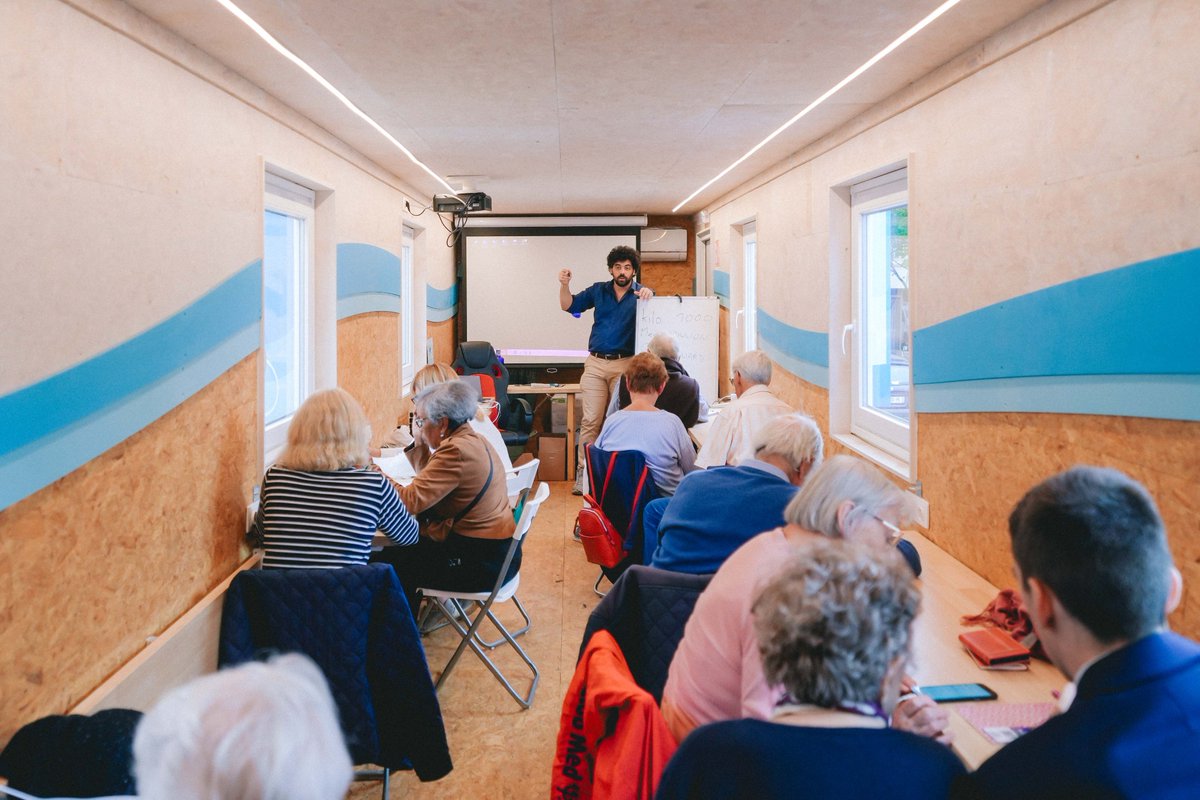 Huawei France tweet media