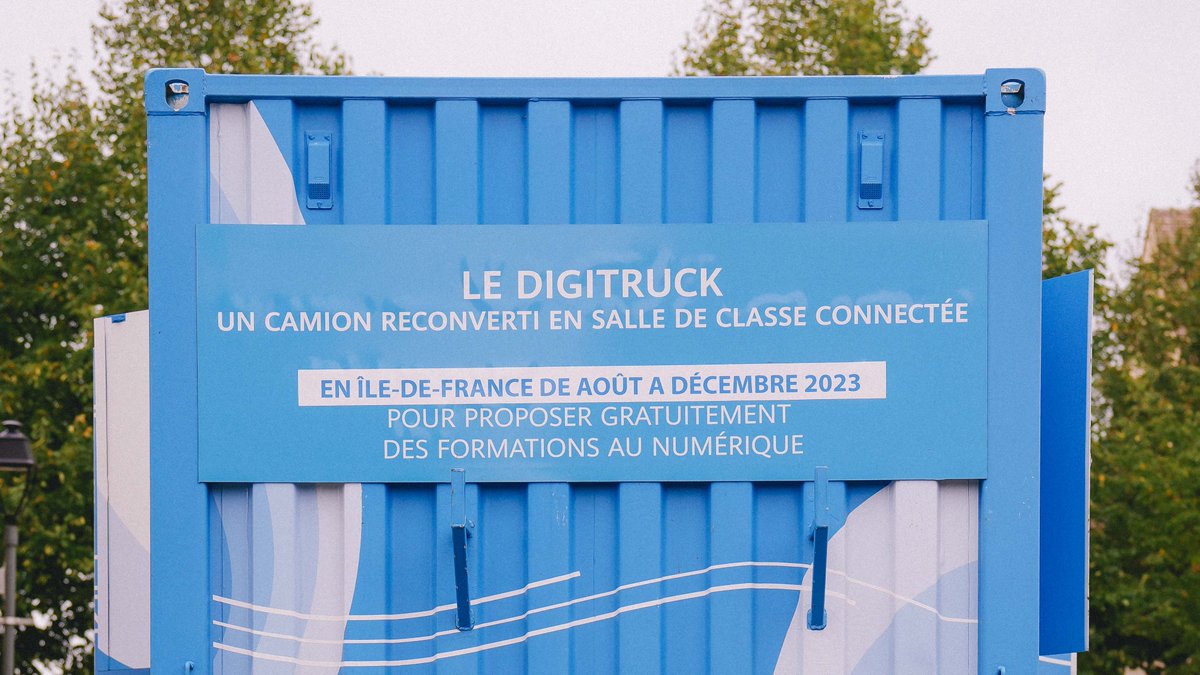 Huawei France tweet media