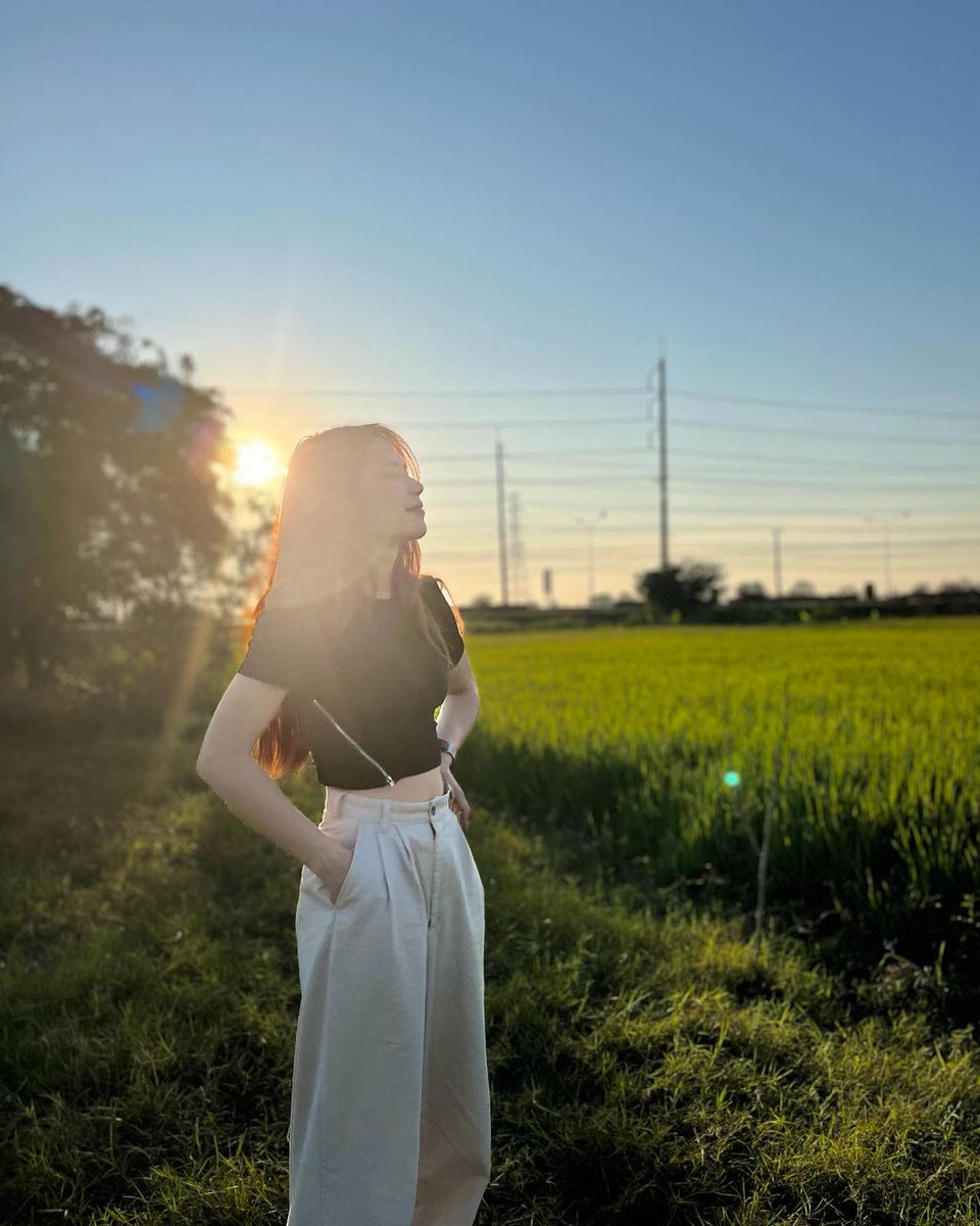 หน้าเราไม่เล็ก ไม่ใช่สเปคผู้ชาย 
แต่เราก็มีหัวใจ  ที่จะมอบให้ใครซักคน😊
#ครู #อีสาน #รีทวิตให้ด้วยน้า