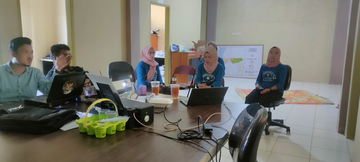 Desa_Corawali's tweet photo. Bimtek Pemutakhiran Data SDGS Desa Corawali Kec. Tanete Rilau Kab Barru Tahun 2023 bersama Pendamping Desa dan PLD
#SDGs
#p3md
#pendampingdesa
#kemendes
@sulsel_01 @ichwnmdjd @Arwin_TAPM https://t.co/uYM6zIcnwM