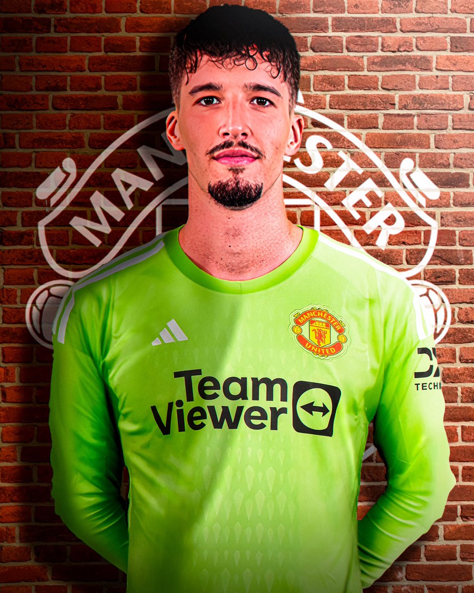 Altay Bayindir signs as new Man United goalkeeper, here we go! Turkish GK will be new backup option to replace Dean Henderson 🚨🔴 #MUFC

Fenerbahçe will receive fee in the region of €6/7m.