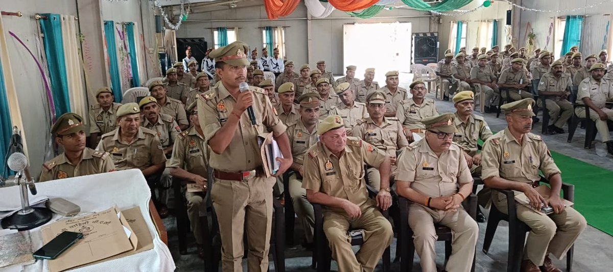 दिनांक 29.08.2023 को वाहिनी मुख्यालय पर सेनानायक महोदय की अध्यक्षता में सैनिक सम्मेलन/दलनायक/जोनल गोष्ठी का आयोजन कर जवानों की  समस्याओं का निराकरण किया गया तथा जवानों को कैशलेस हेल्थ कार्ड के विषय में अवगत कराकर कार्ड बनवाने हेतु निर्देशित किया गया I