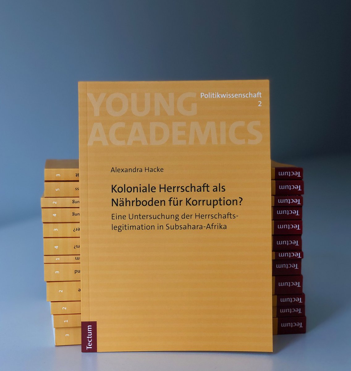 Unser heutiger #YoungAcademics Lesetipp 📖 

Alexandra Hacke untersucht aus historisch-analytischer Perspektive, inwieweit Praktiken zur Legitimation kolonialer Herrschaft zur Entstehung aktueller Strukturen politischer Korruption in Subsahara-Afrika beigetragen haben.