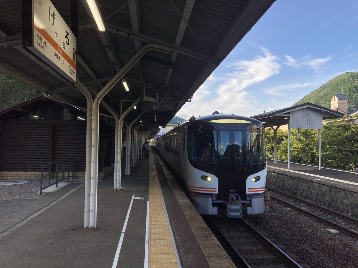 kanade_k_1228's tweet photo. また来年〜 #SWEST25 https://t.co/Ul16XYk1b7