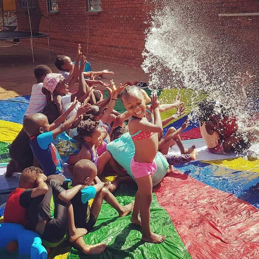 DozThebe's tweet photo. Hello Spring ๐ด๐ผ๐ป๐บ๐ฅ๐. #JehovaJirahOrphanageCentre #MakingGivingAttractive #Philanthropist #Humanitarian #Philanthropy #DoGoodEveryDay #BeKindToOneAnother #Soshanguve #SouthAfrica ๐ฟ๐ฆ๐ฟ๐ฆ๐ฟ๐ฆ #RunningSince2003 https://t.co/yIj2AdoPQ6