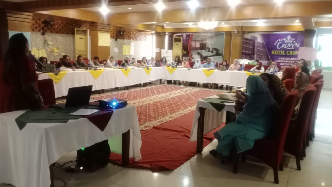 SELD_Sindh's tweet photo. School Education &amp; Literacy Department #SELD in collaboration with #UNICEF organized 3rd phase of the "5 Days Cascade model #ECCE Training for Masters Trainers TOT" at the Crown Hotel, Hyderabad from August 28th to September 1st, 2023, https://t.co/I0rJFOCmmj