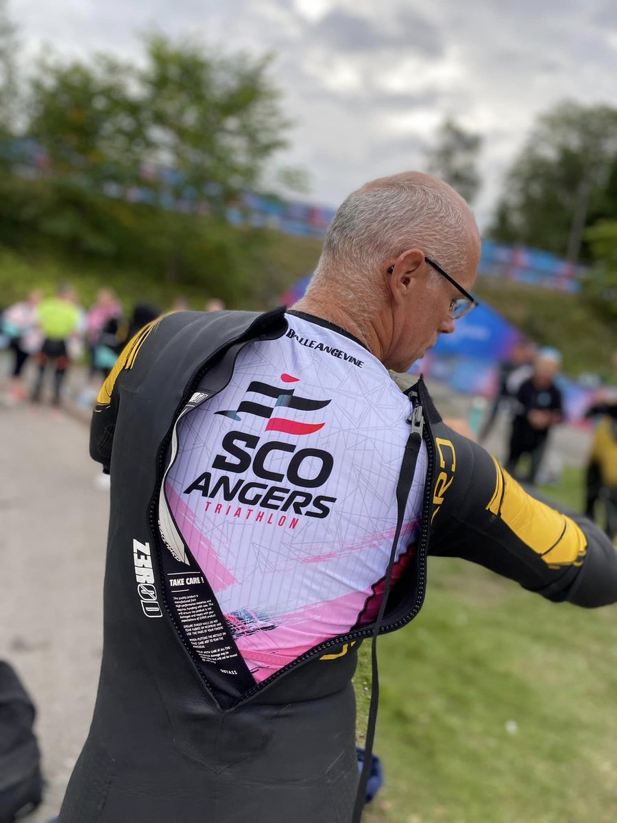 WORLD CHAMPIONSHIP LAHTI-FINLANDE 2023 🇫🇮🇫🇷Des triathlètes du monde entier🌍Bravo à nos Angevins: Mélina, Boris, Benoît, Richard, Tanguy et Philippe pour sa 2nde place dans sa catégorie, devant Laurent Jalabert
Le club est au 117e rang sur les 1.262 clubs représentés #SportAngers