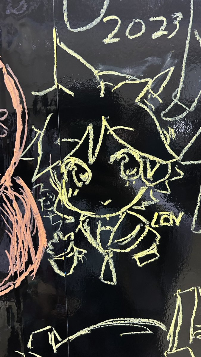鏡音リン 「ピアプロの壁に描いたレンくん 」|スだちのイラスト