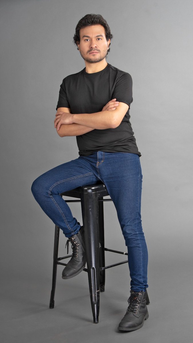 RobertoRS83's tweet photo. "Todo orden viene precedido de un desorden" y ése es un reto en la vida.
.
.
.
.
 #ActorLife #LatinTalent #LatinActor #MexicanActor #MexicanTalent #Teatro #Television #Publicidad #Cine #DoblajeDeVoz #MexicanoDelMundo
@cesarbelmontfoto #photography @Roberto_Rincon_Salas_ #actor https://t.co/NsxDkVgP0g