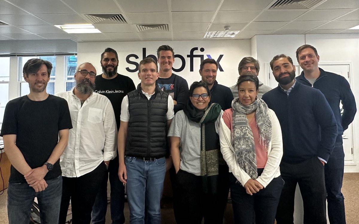Shipfix's tweet photo. Are you attending London International Shipping Week? @Shipfix is now based in the heart of the City of London, one minute's walk from Bank station. If you would like to meet our extremely photogenic team 😉 for a ☕ / 🍺, please DM us or send an email to enquiry@shipfix.com. https://t.co/3bVvGejWhO