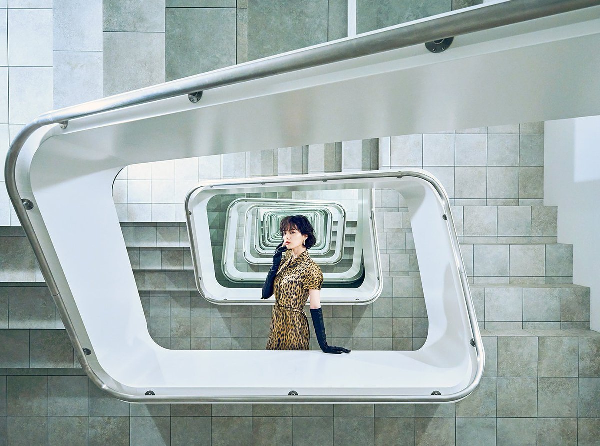 modelpress's tweet photo. 平手友梨奈、アート旅で魅せた圧倒的美貌「だんだん引き込まれていった」

▼写���・記事詳細はこちら
https://t.co/mbpkhgZeEM

#平手友梨奈 #てち #Yurina_Hirate @Im_YurinaHirate https://t.co/bm5Cb00OAZ