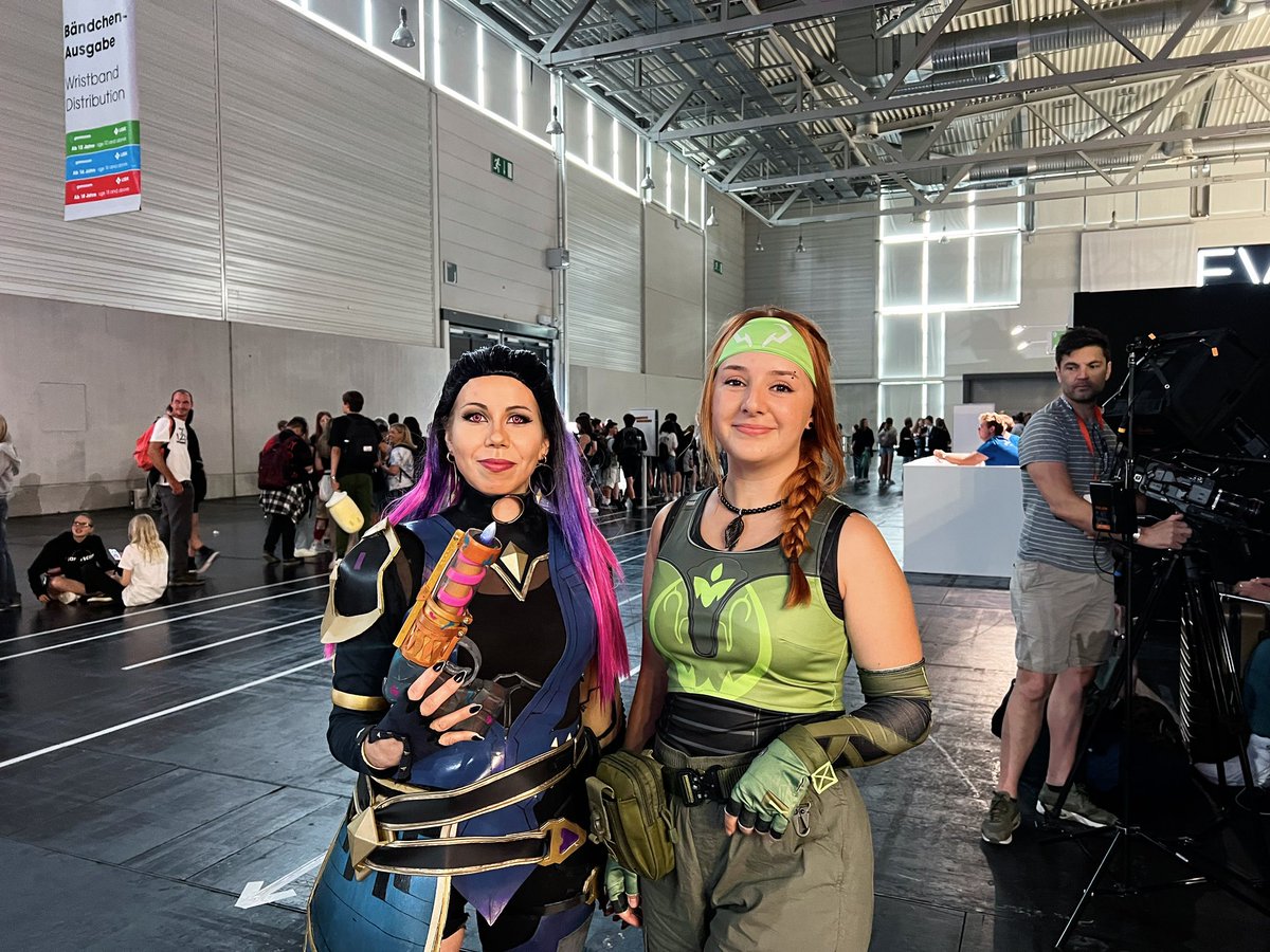 ✶ kira tweet media