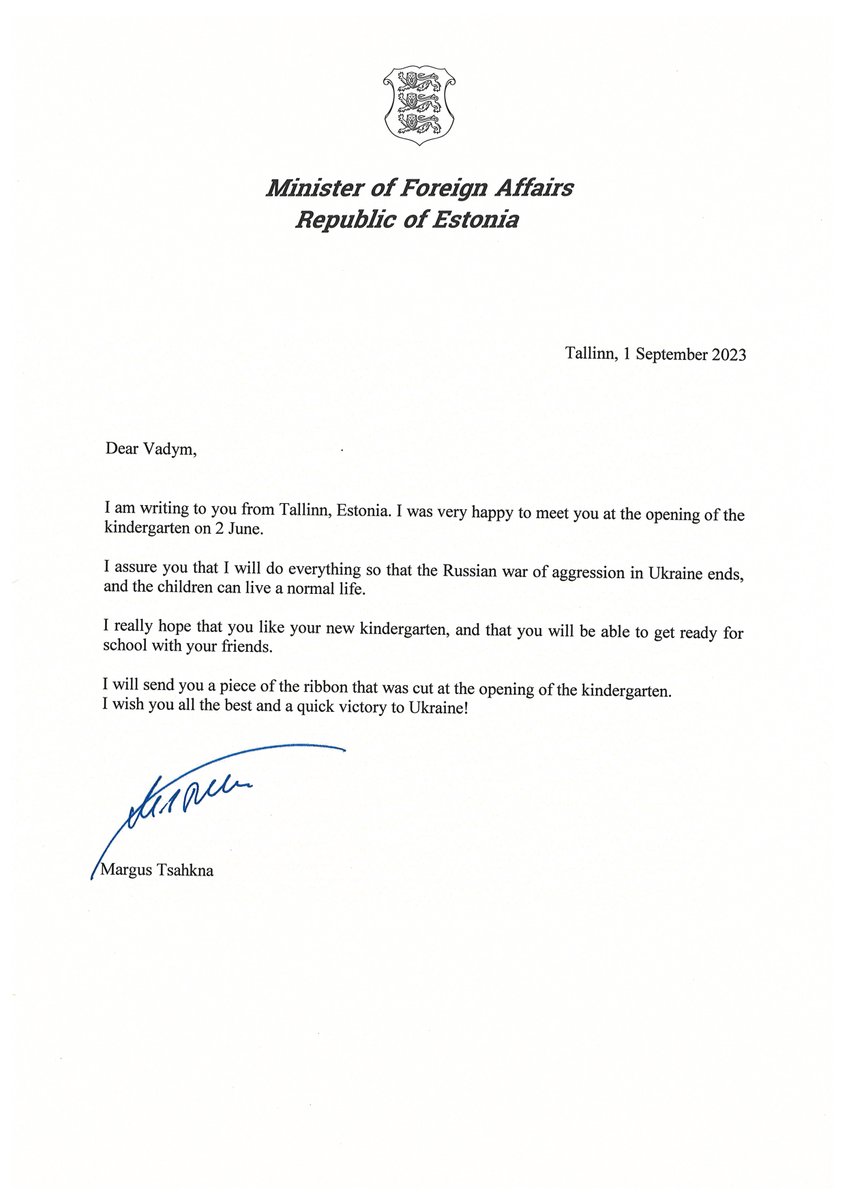 Tsahkna's tweet image. In June, I had the opportunity to visit #Ovruch🇺🇦, where #Estonia🇪🇪 opened a kindergarten for the local children.

I was fortunate enough to meet young Vadym, to whom I wrote this letter in honor of the new school year.

Happy #KnowledgeDay!