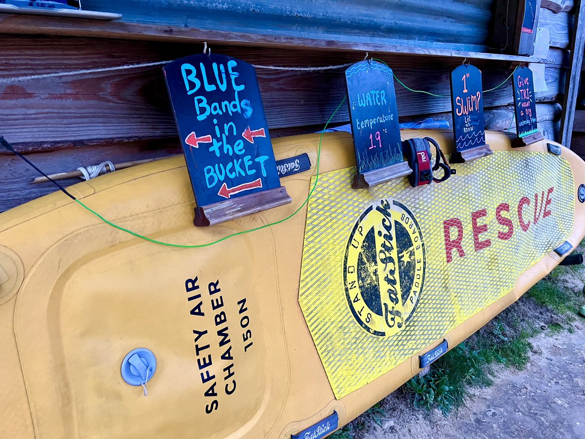The Bravehearts Adventurer Group tried paddle boarding last night <a href="/the_shac/">Surrey Hills Adventure Company</a> everyone managed to stand up (although not everyone stayed dry!) What a great evening &amp; think we have some new #SUP recruits @WILifemagazine <a href="/surreyfedwi/">@SurreyFedWI</a>