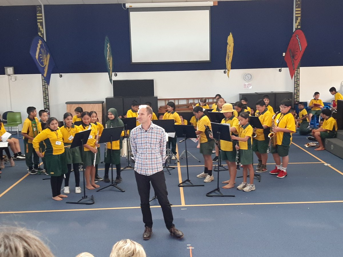 PuhinuiS's tweet photo. This afternoon we finished the week with a wonderful performance from our school choir and bands!

We are so lucky to have such talented tamariki here at @PuhinuiS 

Next week: SCIENCE WEEK!

#PuhinuiProud https://t.co/WD2d621gBp