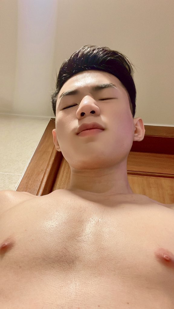 យប់នឹងចង់បានអ្នកកំដរ😅