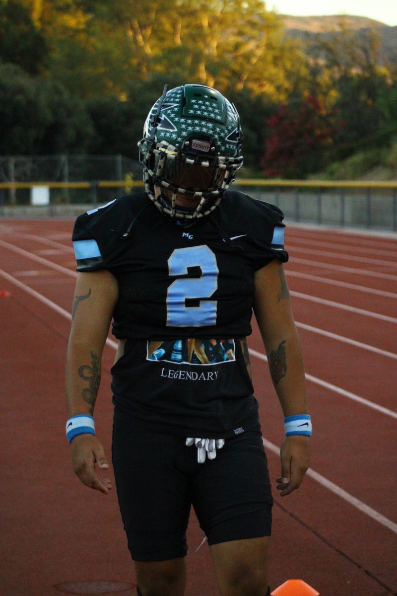 💪6’0 220
🌟MLB,OLB
#️⃣11/33
📍Moorpark college (cali juco)
Now that sophomore season is coming gotta remind you…
Freshman season highlights 
hudl.com/v/2JGDz1