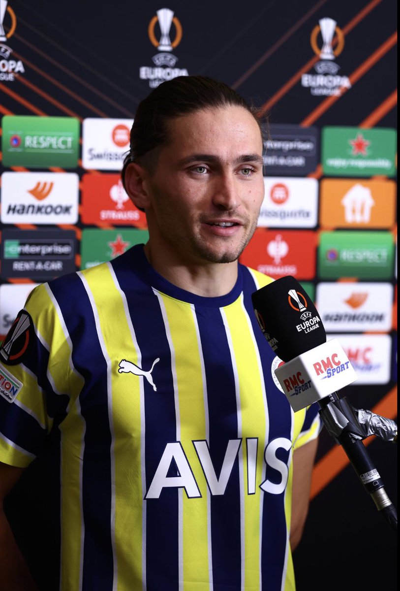 #SAFC have made a move for Fenerbahce’s Portuguese midfielder Miguel Crespo. 

An offer for an initial loan with a view to a permanent has been made for the 26-year-old midfielder.

The Turkish outfit have given Sunderland permission to open talks with the player.