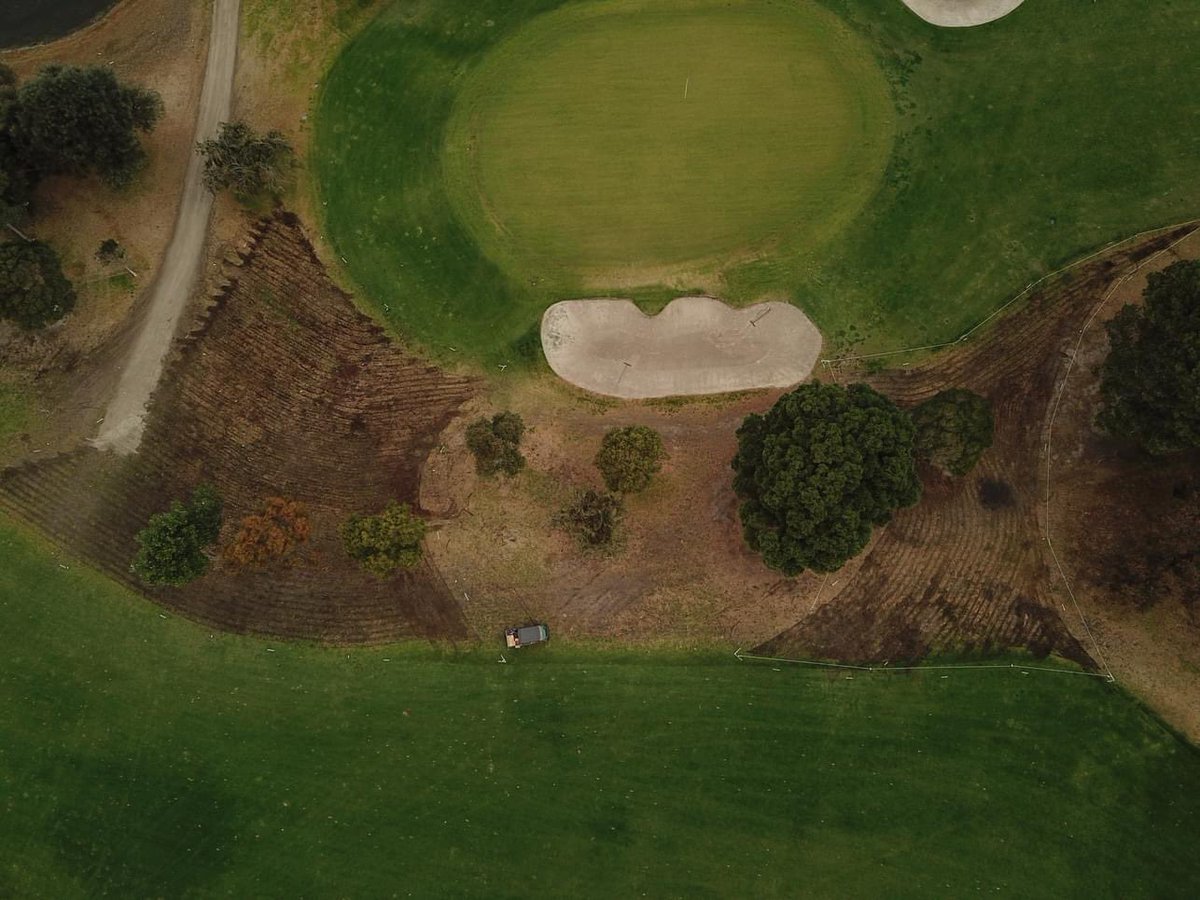 TWSuper_79's tweet photo. Great to get into some CEP yr 1 works @KooringalGC starting with some more shortgrass linking this week. Works over the next 8 weeks touch six holes with a combination of bunker removal &amp; remodelling, fairway reshaping, shortgrass linking works and vegetation works. Let's gone! https://t.co/EToOrt7e2S