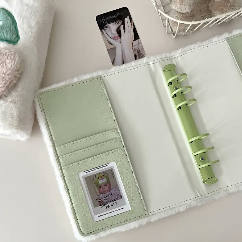 AggPoGroup's tweet photo. Discover our cute plush little puppy A6 photocard binder,perfect for collecting and organizing star photos and Kpop photocards. πhttps://t.co/fNZR3J5xF3
πAlibaba: https://t.co/Ngtgec4zqS
πwebsite: https://t.co/i1h9mc0Wul
#Aggpo #GlobalWholesale #LowMOQ #gift #binder https://t.co/wiJiy4wwrs