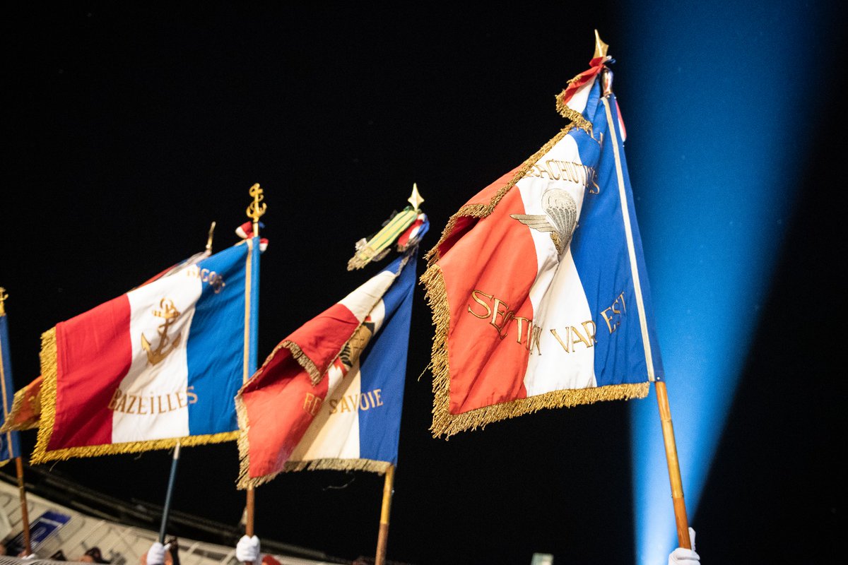 CEMAT_FR's tweet photo. À Fréjus pour commémorer #Bazeilles et les @troupesdemarine. L’@armeedeterre médite l'exemple des pages glorieuses écrites par ses anciens pour continuer à servir la France sans faiblir à l’image de la Division bleue. #ForceMorale https://t.co/LvGrmVZFPw