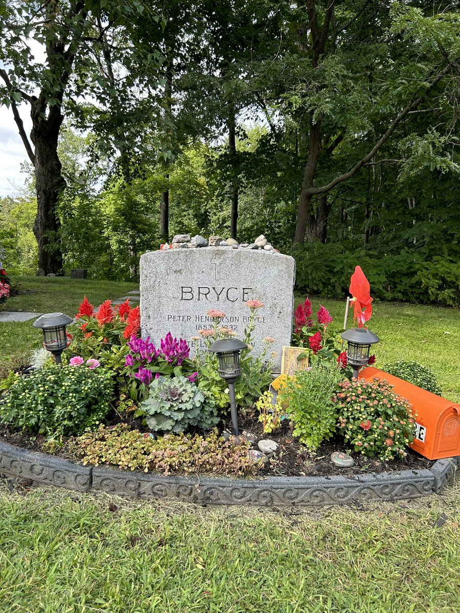 30 days until Orange Shirt day- get your class, community group or family writing letters to residential school whistleblower Dr Bryce @Beechwood stating your commitment to the Truth and Reconciliation Commissions Calls to Action🧡
