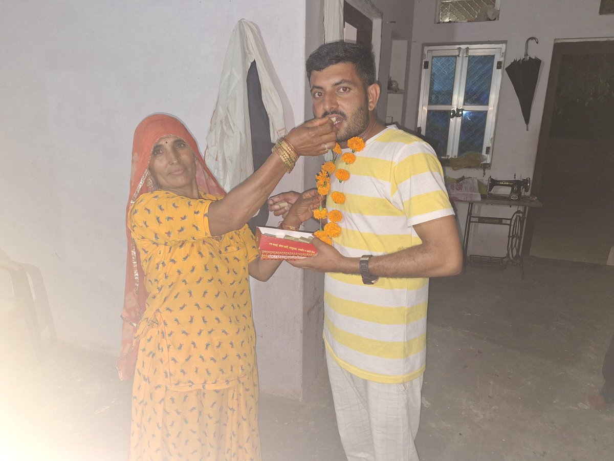 YogeshMat3's tweet photo. Saraswati ma  Aur Ma  ke Aashirwad se aaj finally Adhyapak Bharti mein selection Hua Hai .
 I am very happy 😊 https://t.co/Cn6rs17bS5