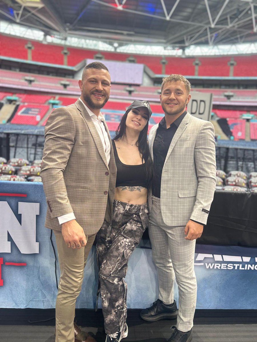TheZakZodiac's tweet photo. The Queen 
The Prizefighter &amp;
The killer 

@Saraya
@RKJ450 
#WembleyStadium #AEWAllIn https://t.co/wi2ApvC5i2