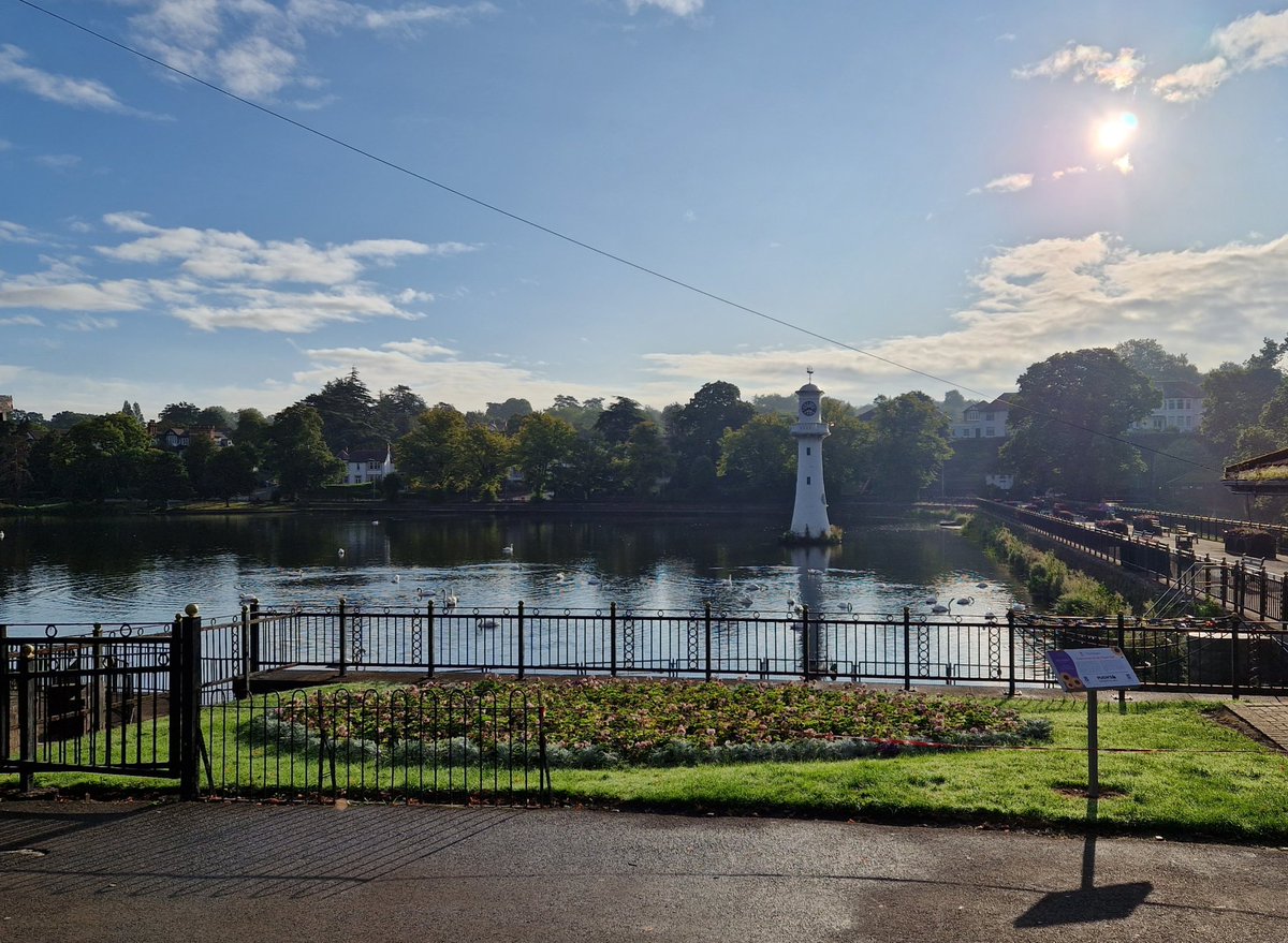 info_specific's tweet image. ☀ Some beautiful morning #SolarSnaps taken at Roath Park, Cardiff. Thanks @chrissoalarch8!