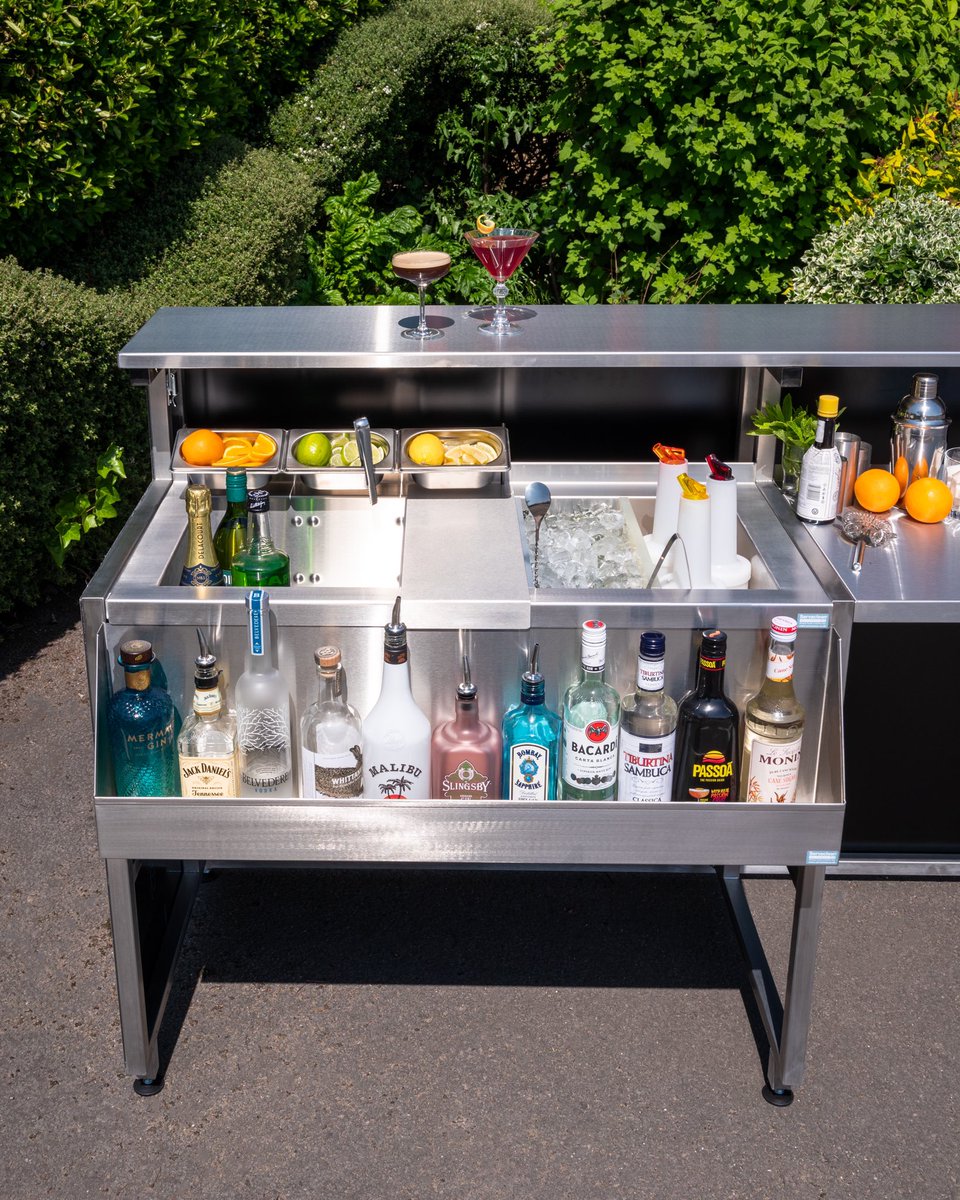 Easy to assemble, fold, transport and store the FOLDABar is perfect for any event #portablebar #mobilebar #popupbar #eventbar #outsidebar #outdoorbar #gardenbar