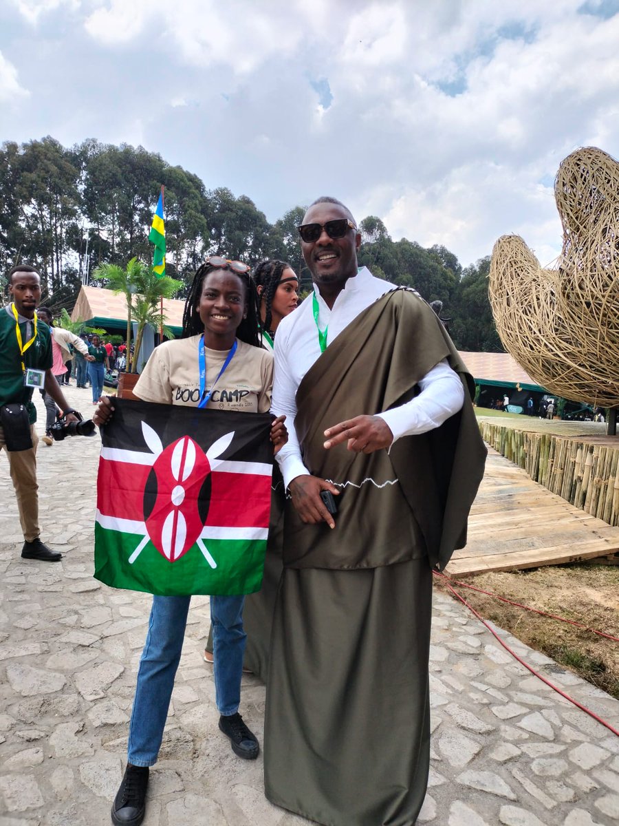 GonaJudy's tweet photo. See who our #sttachangemakers on #RwandaBootcamp2023 met at #KwitaIzina2023 https://t.co/BnyUCD4VCe