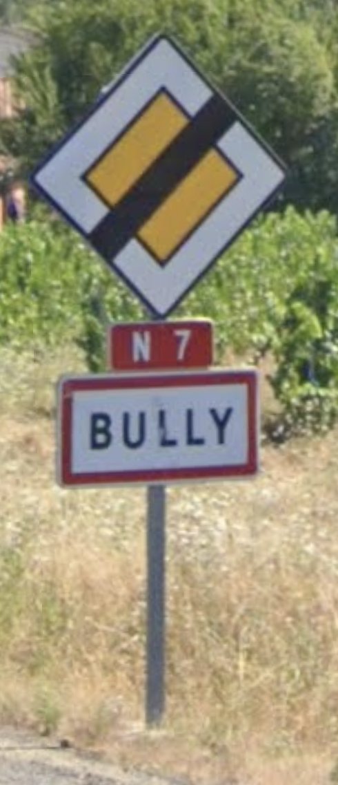 halquihisse's tweet photo. le chemin pour se faire bully est entretenu sur fonds de l'état https://t.co/LLuu1zHtEe