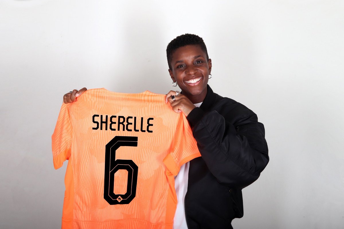 JUST BEFORE THE TRANSFER WINDOW CLOSES... @BBC6Music announce new signing SHERELLE for weekly show starting on the 16th of September 🙋🏿‍♂️😍 😭😭😭