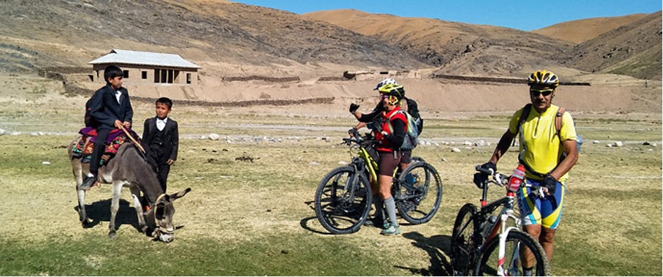 Uzbekistan #BikeTour
Discover Samarkand, the grand capital of Tamerlane. Explore Bukhara, whose ancient city centre is a maze of mud-walled homes, mosques and stone bazaars… and more
9 days | 185 km | Guided | Leisure
cycletoursglobal.com/tour/zilol-bax…
#visituzbekistan #zilolbaxttravel