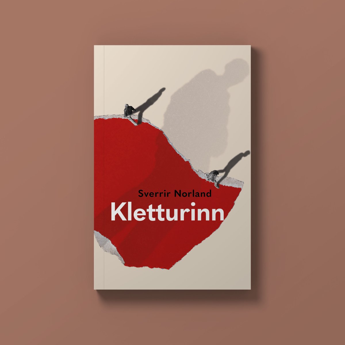 Kletturinn nálgast ... 7. september! / My new novel, The Cliff, out on Sept 7th! / Mon nouveau roman, La Falaise, sort le 7 septembre!