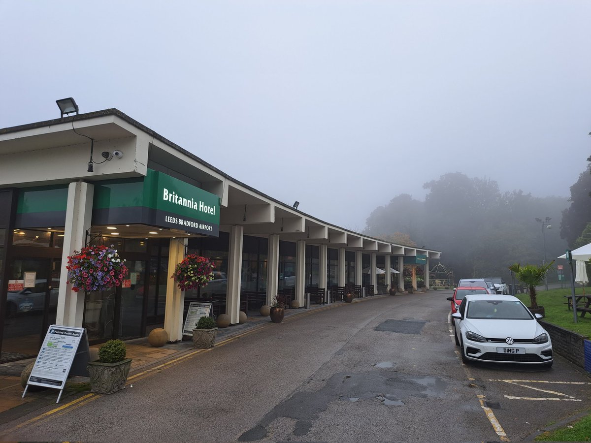 simon2726's tweet photo. It's #britanniaHotels #Leeds for a few days as 2nd #Physicalintervention instructor on a @SIAuk @Get_Licensed course, then it's straight down to #Cardiff on Sunday for a #SecurityGuard course https://t.co/oXW8tzov3L