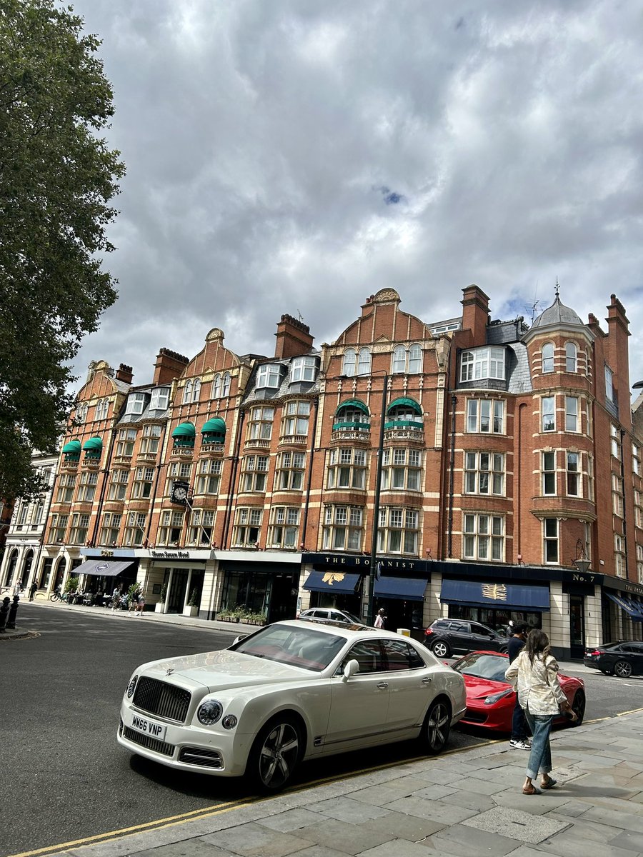 Got a special birthday on the horizon for that special someone? Stuck on what to gift them? 🎁

Why not treat them to a voucher for our hotel? 🏨✨

A truly thoughtful present for any occasion, letting your loved one experience Sloane Square Hotel just the way they want it.