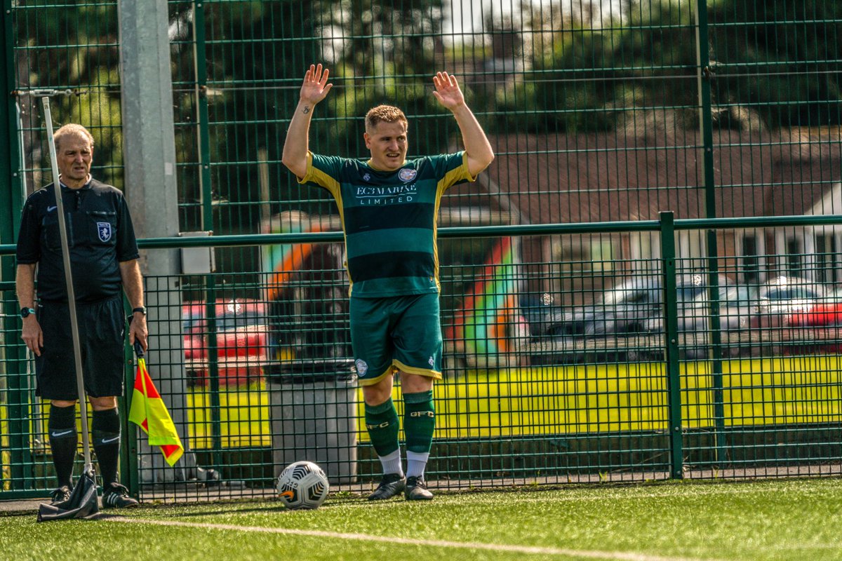🗣| “Hands up if you want a game” 

The 𝙂𝙍𝙀𝙀𝙉𝙎 are looking for a midweek friendly next week. Happy to be flexible on the evening but would need to be away. 

If you’re interested and able to host then please drop us a message 📥 

COYBIG 👊🏻🟢