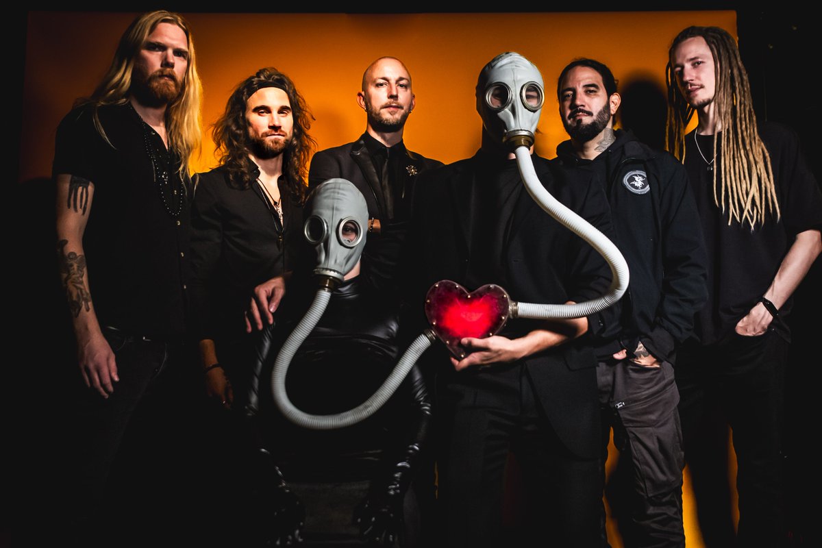 SOEN (@soenmusic) on Twitter photo ๐ ๐๐ ๐ข๐ฅ๐๐๐ ๐๐ฆ ๐ข๐จ๐ง ๐ง๐ข๐๐๐ฌ!โค๏ธโ๐ฅ
We are so excited for you to hear the album in full! The song โHollowedโ features the amazing singer Elisa Toffoli <a href="/elisatoffoli/">Elisa</a>. We will be unveiling something special for that soon...listen/get your copy here: smarturl.it/SoenMemorial ๐ ๐๐ ๐ข๐ฅ๐๐๐ ๐๐ฆ ๐ข๐จ๐ง ๐ง๐ข๐๐๐ฌ!โค๏ธโ๐ฅ
We are so excited for you to hear the album in full! The song โHollowedโ features the amazing singer Elisa Toffoli <a href="/elisatoffoli/">Elisa</a>. We will be unveiling something special for that soon...listen/get your copy here: smarturl.it/SoenMemorial