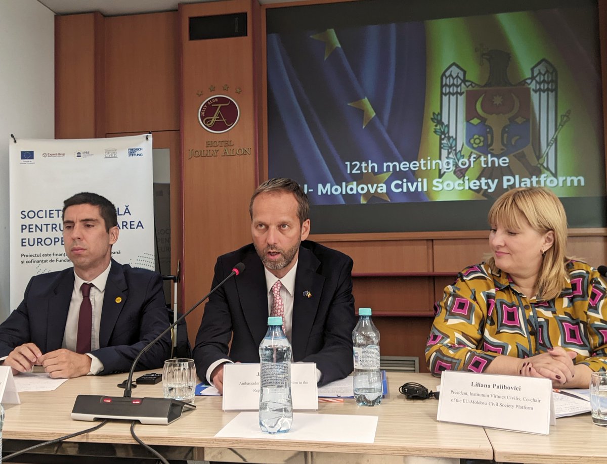 EU Ambassador to Moldova <a href="/JanisMazeiks/">Janis Mazeiks</a> 🗣️ The fact that we talk about #Moldova as 🇪🇺 candidate country is largely due to the strong, mature &amp; resilient #CivilSociety in the country.