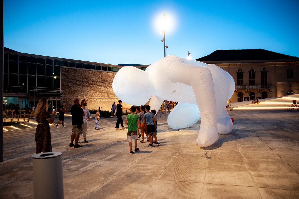 SibenikTB's tweet photo. #Šibenik celebrates its unique history of light with -
#LightIsLife Festival - 03.09.2023.
"The climate has changed - what about you?"
#VisitŠibenik #Light #Dalmatia #Croatia #CroatiaFullOfLife @Croatia_hr https://t.co/cC0xjKZGvr