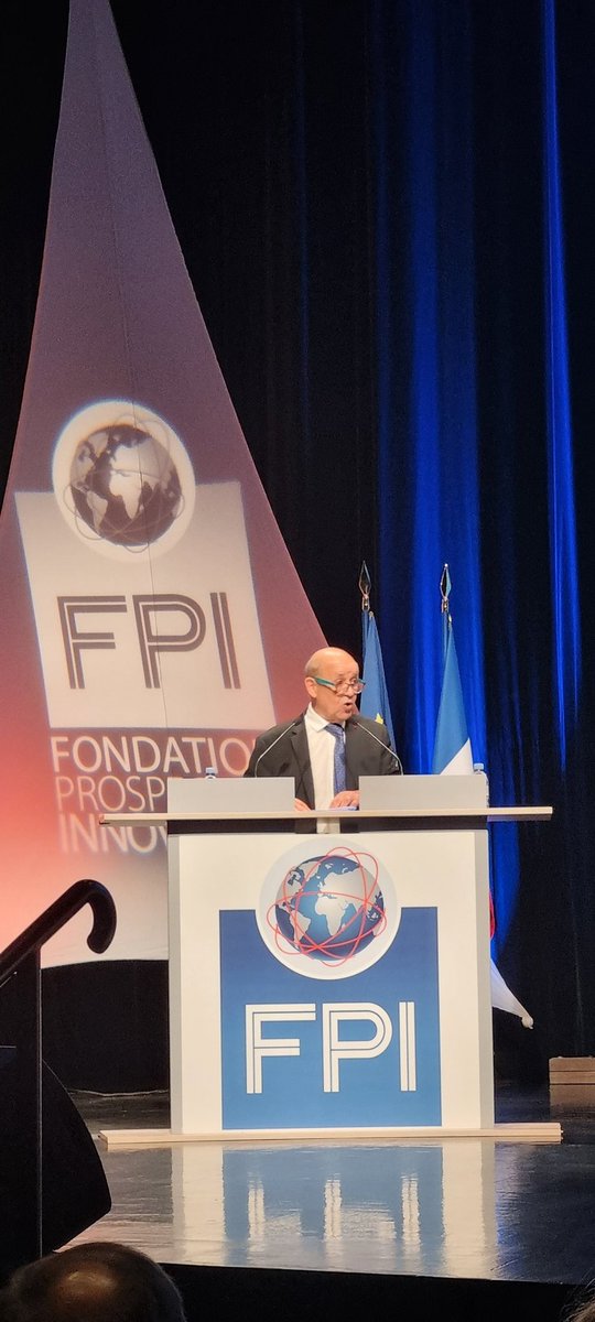 ludovic_pouille's tweet image. Brilliant opening speech by @JY_LeDrian at the #Futuroscope Forum, alongside @jprafarin. “The #West must move so as not to be the trustee of the status quo or appear on a crusade against the #BRICS (...) We must redefine global governance around the major issues of common goods.”