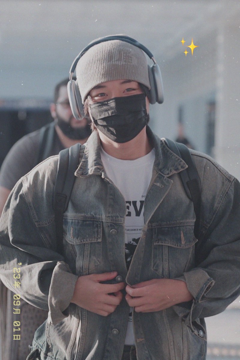 JIHUNIJOAH's tweet photo. 🥺🩶🖤 #박지훈 https://t.co/RmKmT7fvjy