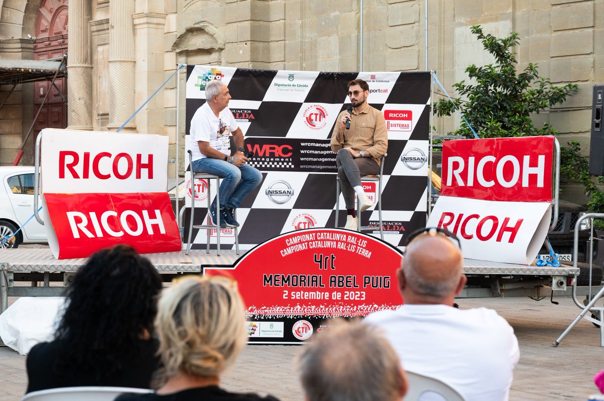 paeriacervera's tweet photo. ✅ El director de la prova, Joan Anton Grustan, i el paer en cap, Jan Pomés, van presentar ahir els detalls del Ral·li 4t Memorial Abel Puig, en un acte que va tenir lloc a la plaça Universitat de #Cervera.

📷 Jordi Prat. https://t.co/RcFIQdEubz