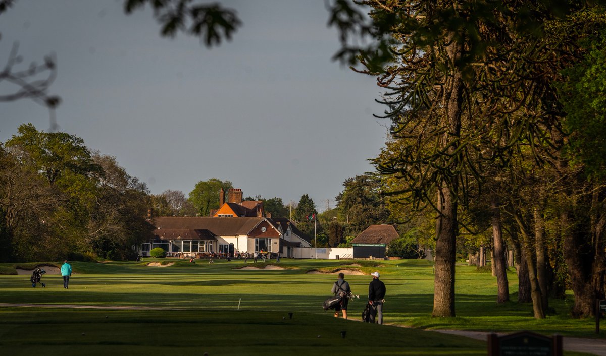 Arriving back at the clubhouse after a round with friends is one of the great feelings in golf.

#westbyfleet #surrey #surreygolf #coursedesign #golfcoursephotography #golf #golfing