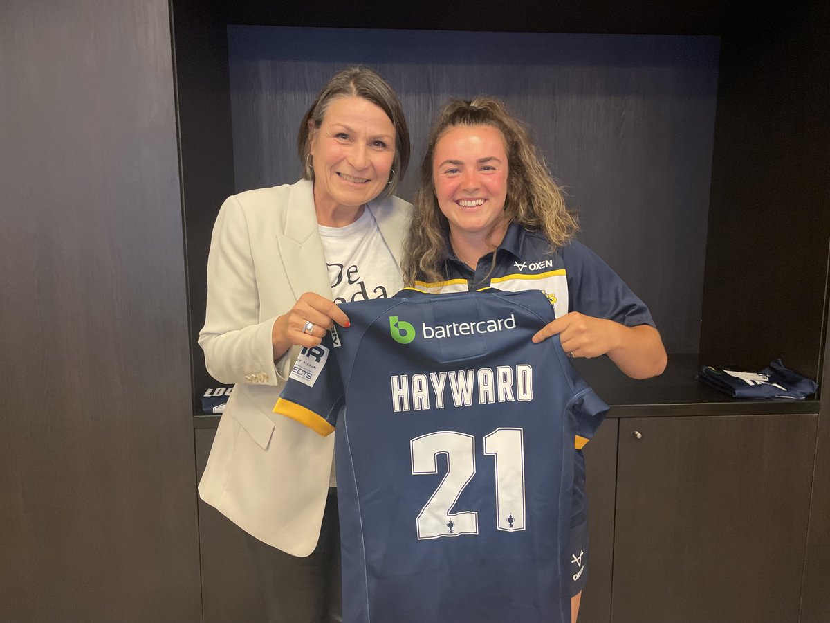 Best wishes and thank you to @eloisehayward who has confirmed she is leaving Leeds Rhinos Women after three seasons at the club to pursue new sporting opportunities. Eloise scored 8 tries & 27 goals in 16 games for the club & played in this year's Challenge Cup Final. 🦏 #44