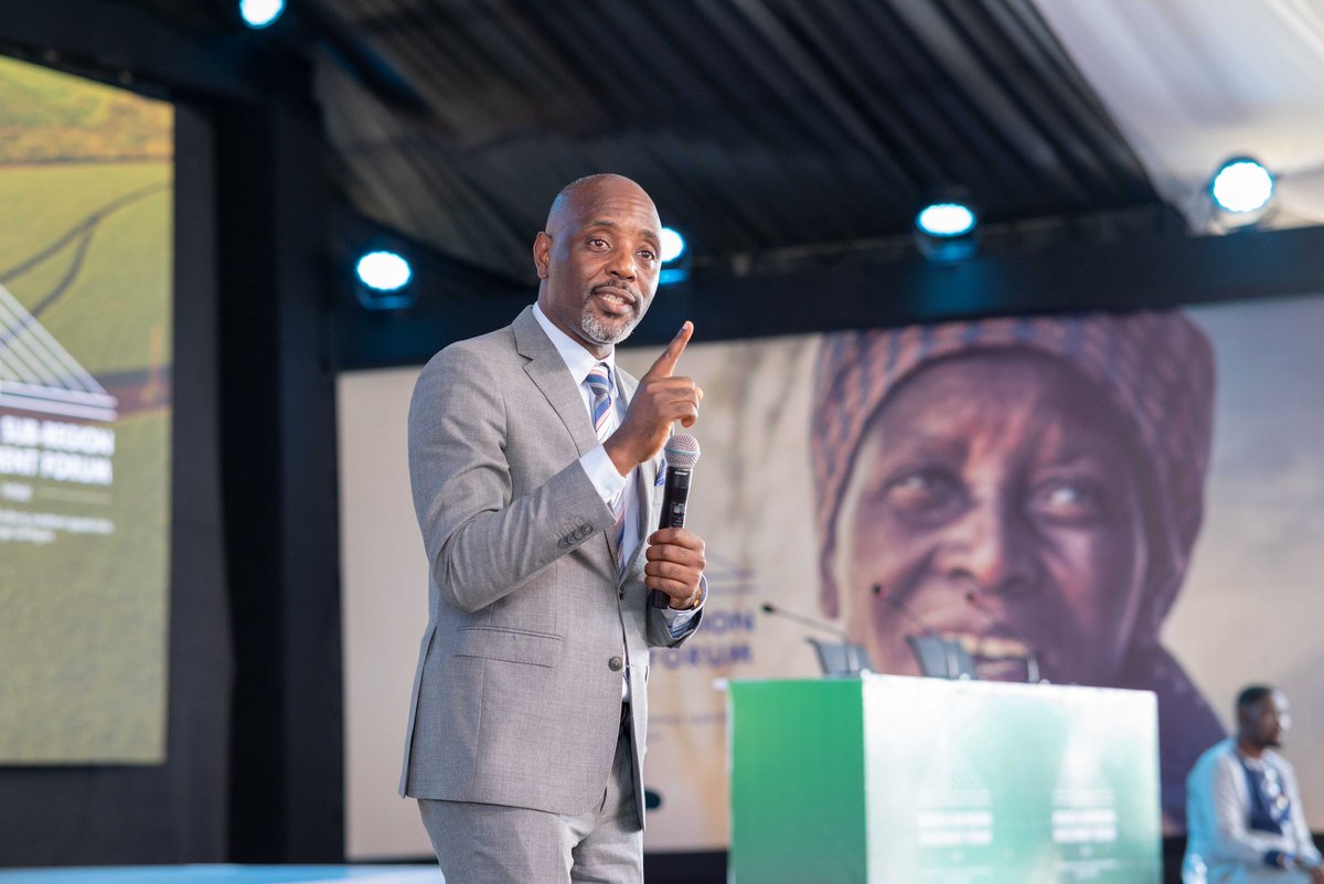 DorahNellyK's tweet photo. The Executive Director of @NPA_UG, Dr Joseph Muvawala has shed light on the value of planning and aligning the investment strategy to visions 2040 whole utilising the locally available resources for sustainability. 
#BusogaInvestmentForum #UDBInBusoga https://t.co/CBv58Tbjdy