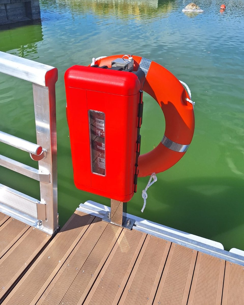 ronautica's tweet photo. We are excited to share our latest project for the Federación Madrileña de Piragüismo. 💙 We have worked side by side with the client to make a jetty accessible for people with reduced mobility in the Parque Juan Carlos I in Madrid. 🏞️ https://t.co/7piyvkxkn0