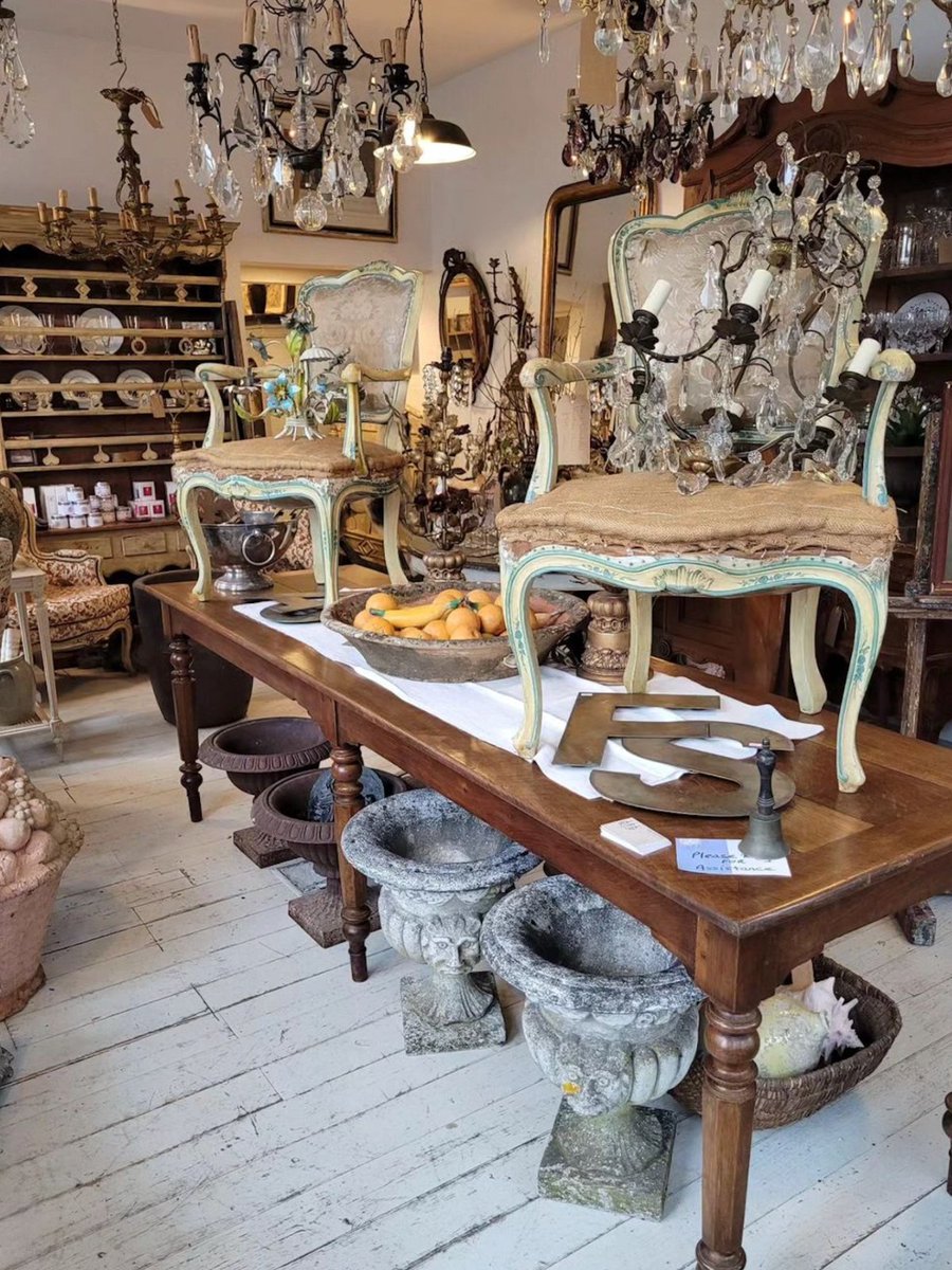 Visit Midhurst tweet media