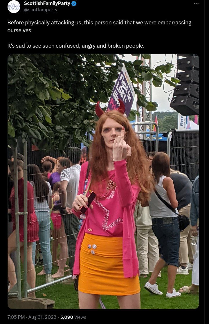 OkayBiology's tweet photo. He's going to need a lot more badges on his skirt if he wants to distract attention away from his embarrassing bulge 🫣
#Transpotting 🏴#FashionPolice https://t.co/EVT0a5snQu
